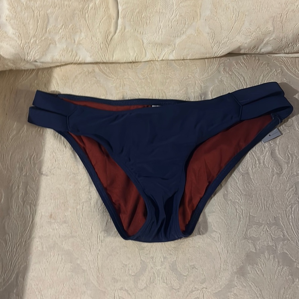 Bikini bottoms
